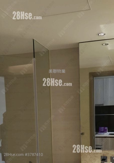 Twin Regency Sell Studio , 1 Bathroom 299 ft²