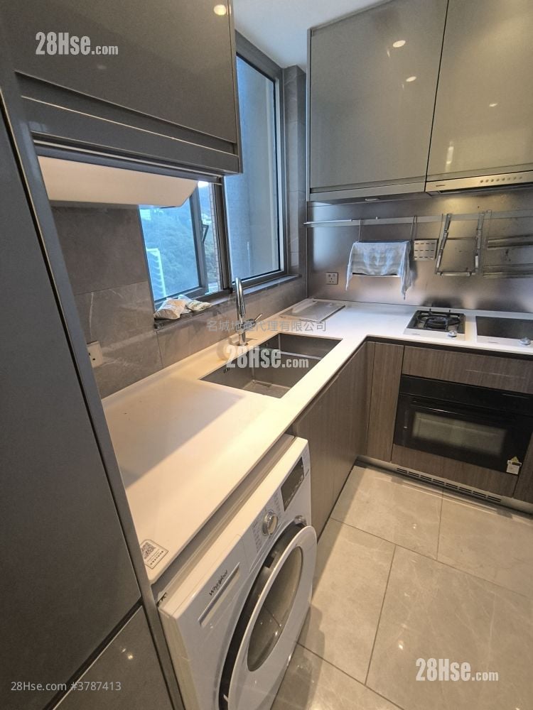 Mayfair By The Sea 8 Sell 3 Bedrooms , 2 Bathrooms 677 ft²