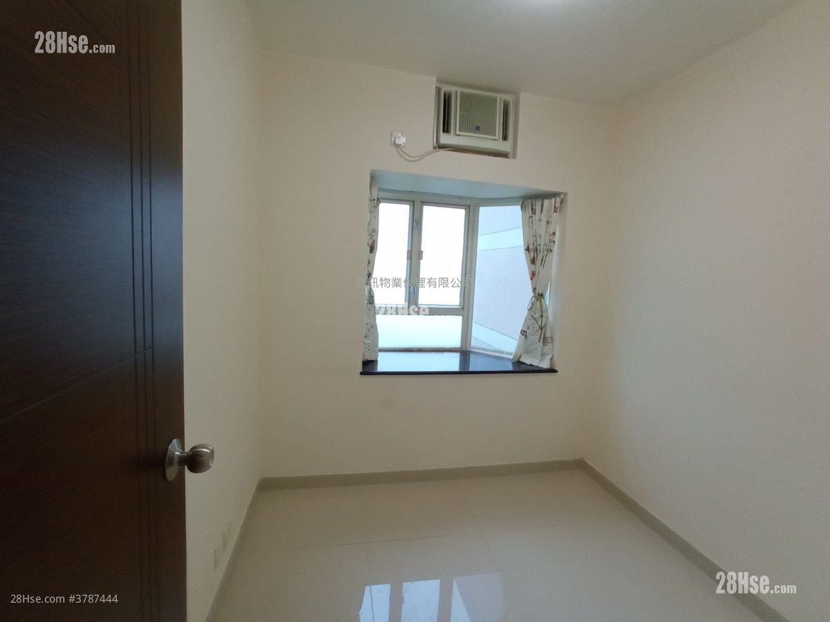 Waterside Plaza Rental 2 Bedrooms , 1 Bathroom 475 ft²