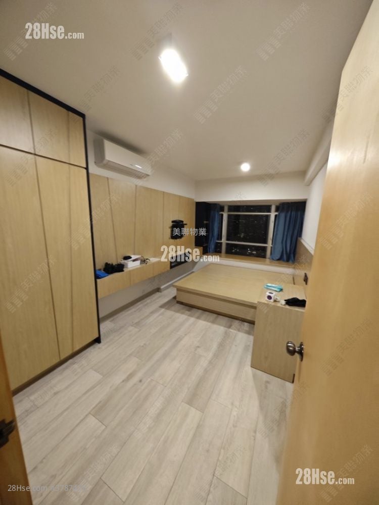 Kingswood Villas Sell 3 Bedrooms 636 ft²