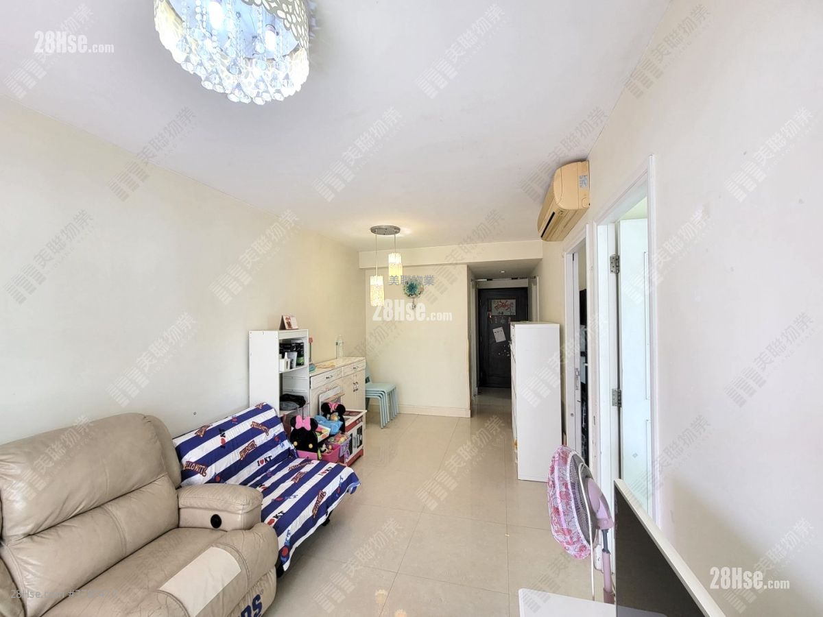 Central Park Towers Sell 2 Bedrooms , 1 Bathroom 502 ft²