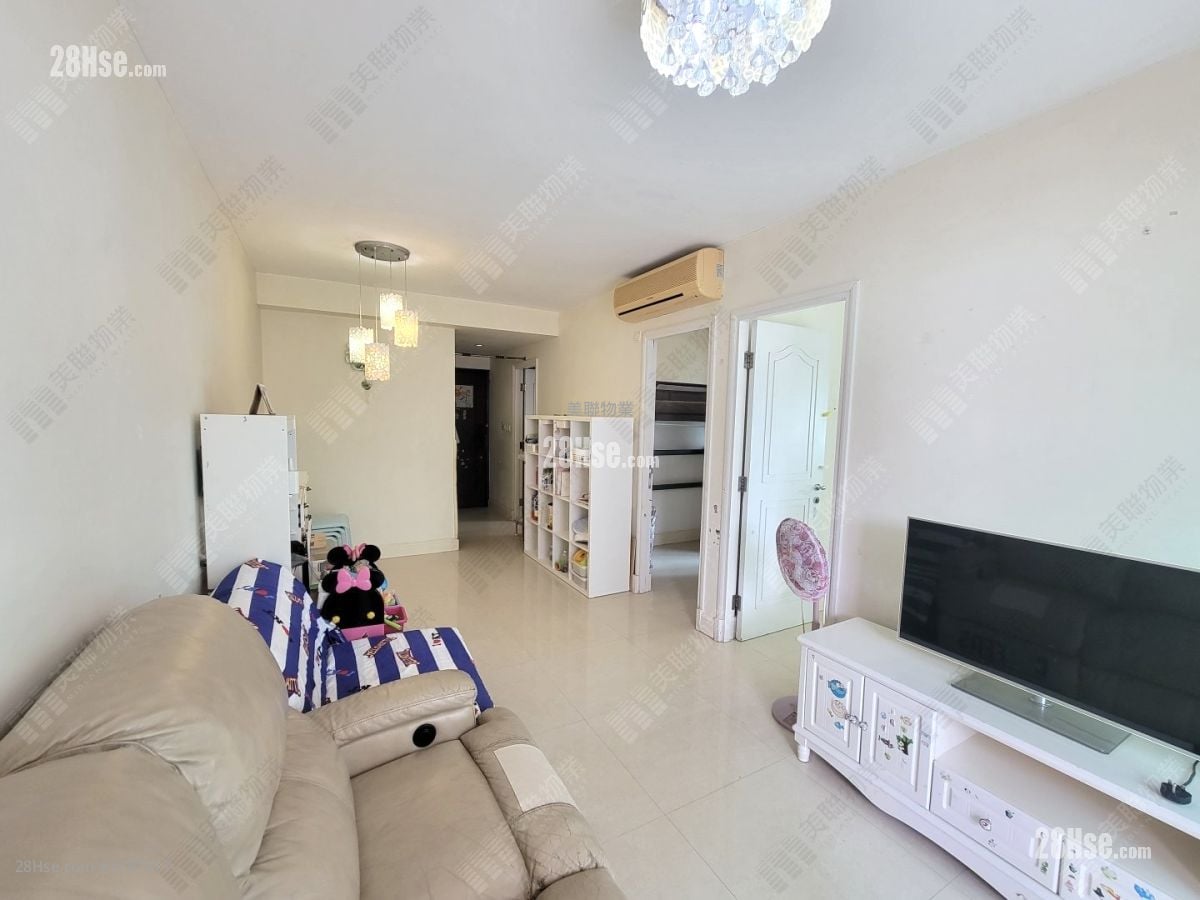 Central Park Towers Sell 2 Bedrooms , 1 Bathroom 502 ft²