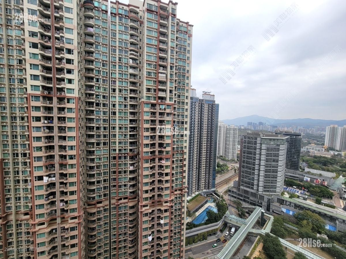 Central Park Towers Sell 2 Bedrooms , 1 Bathroom 502 ft²