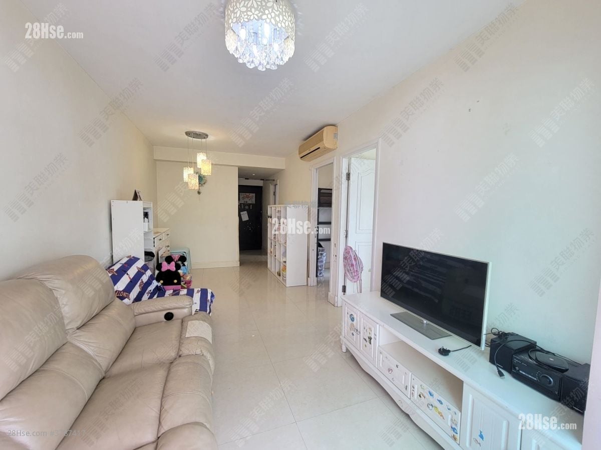 Central Park Towers Sell 2 Bedrooms , 1 Bathroom 502 ft²