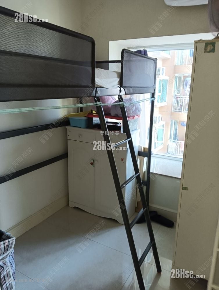 Central Park Towers Sell 2 Bedrooms , 1 Bathroom 502 ft²