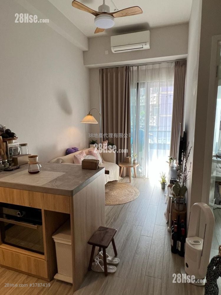 The Addition Sell 1 Bedroom , 1 Bathroom 255 ft²