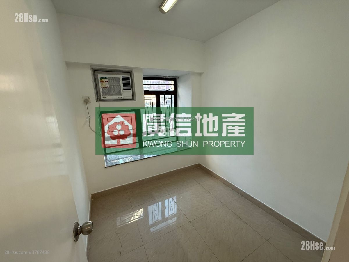 荣富大厦 租盘 3 房 , 1 浴室 374 平方尺