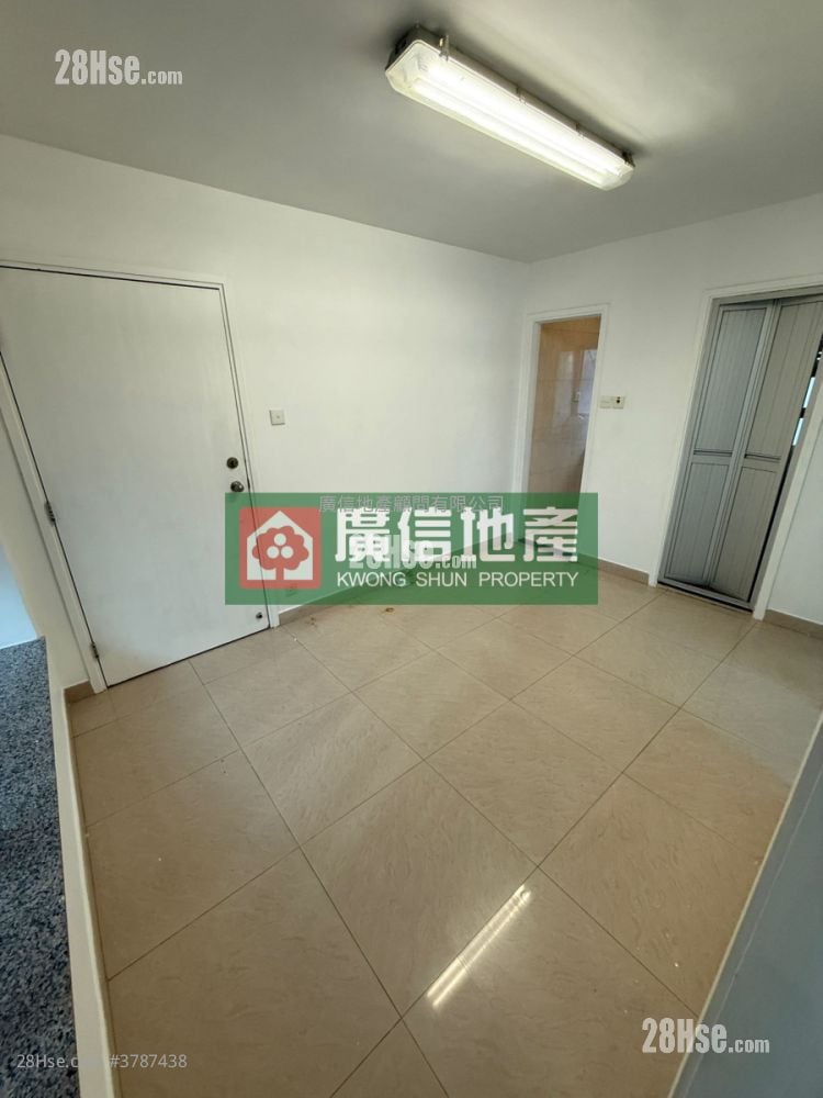 荣富大厦 租盘 3 房 , 1 浴室 374 平方尺