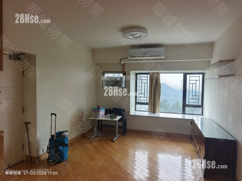 华景山庄 售盘 3 房 , 1 浴室 700 平方尺