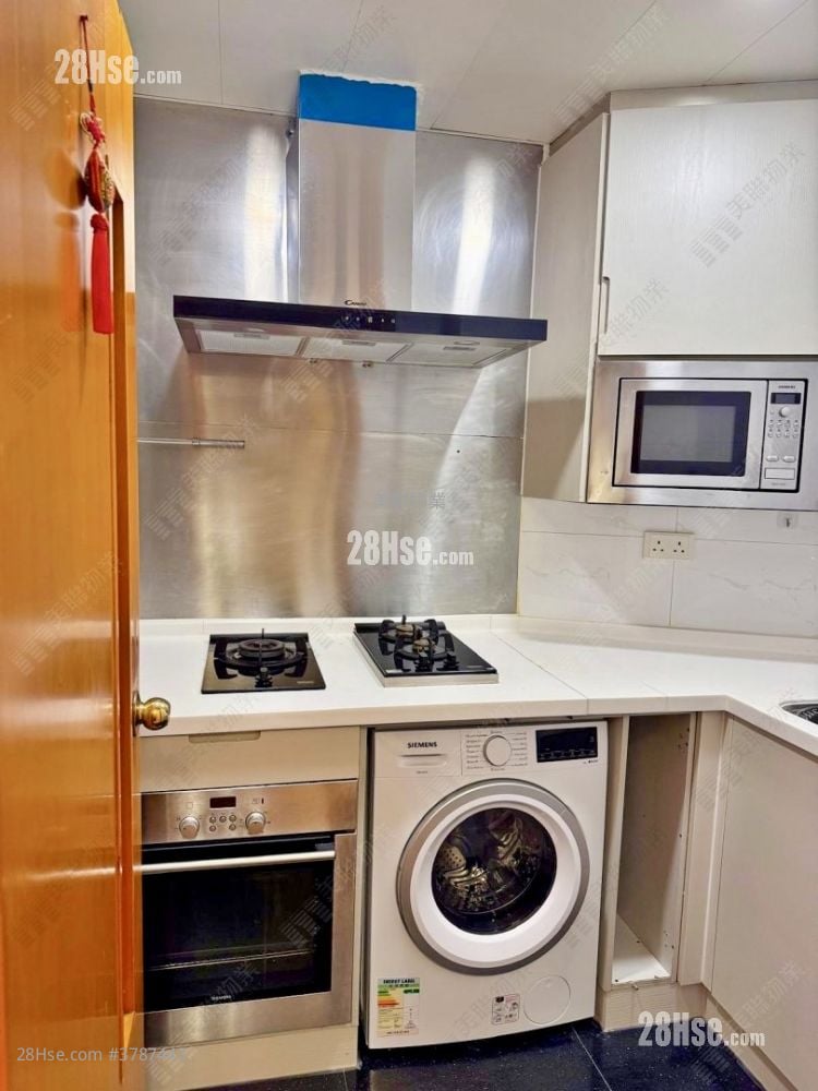 Vision City Rental 4 Bedrooms , 2 Bathrooms 741 ft²