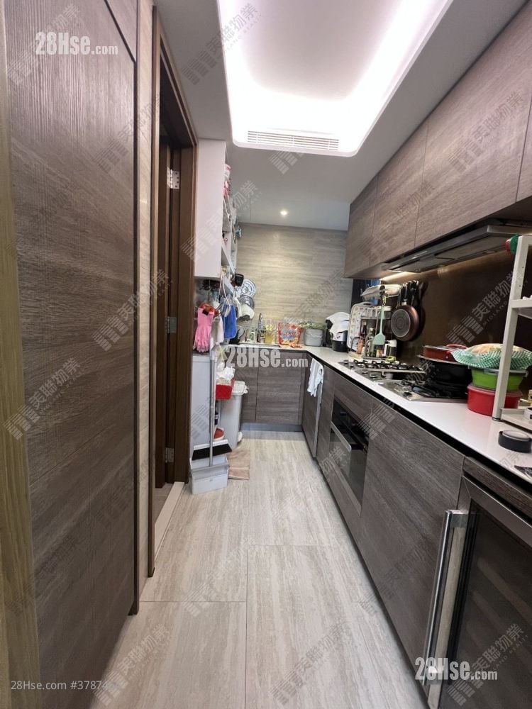 LP10 售盘 3 房 , 2 浴室 857 平方尺