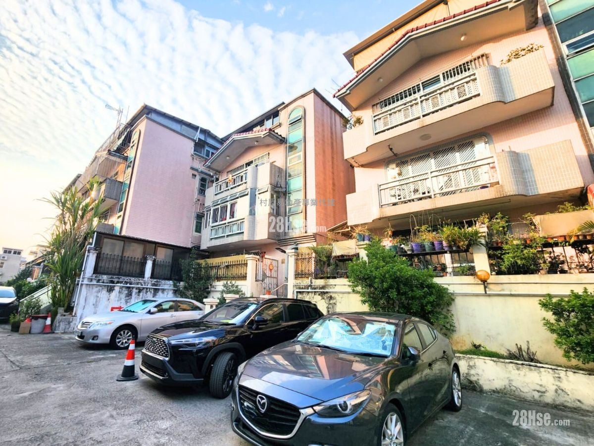 村屋 售盘 2 房 , 1 浴室 700 平方尺