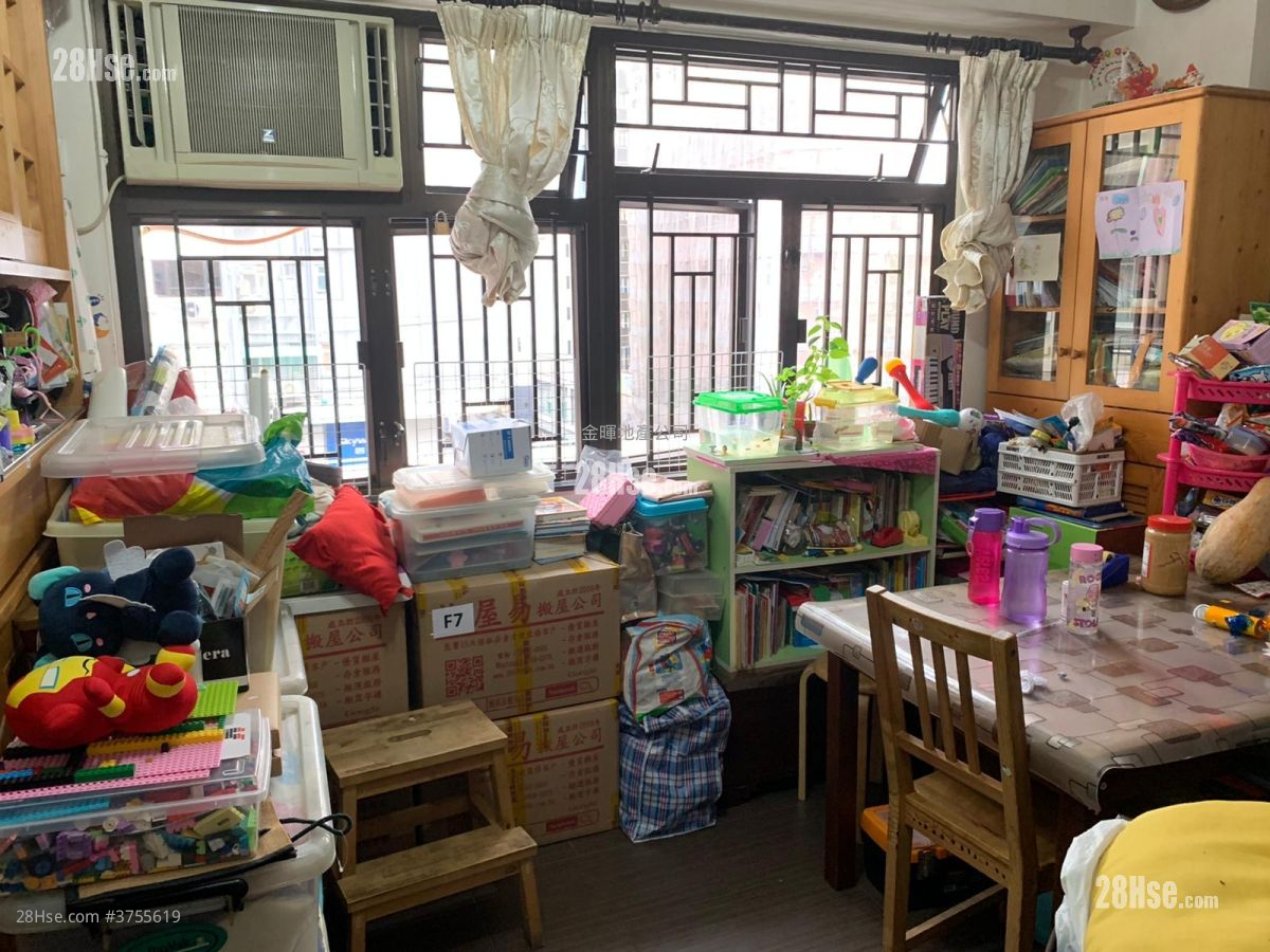 康齡大廈 售盤 2 房 , 1 浴室 471 平方呎