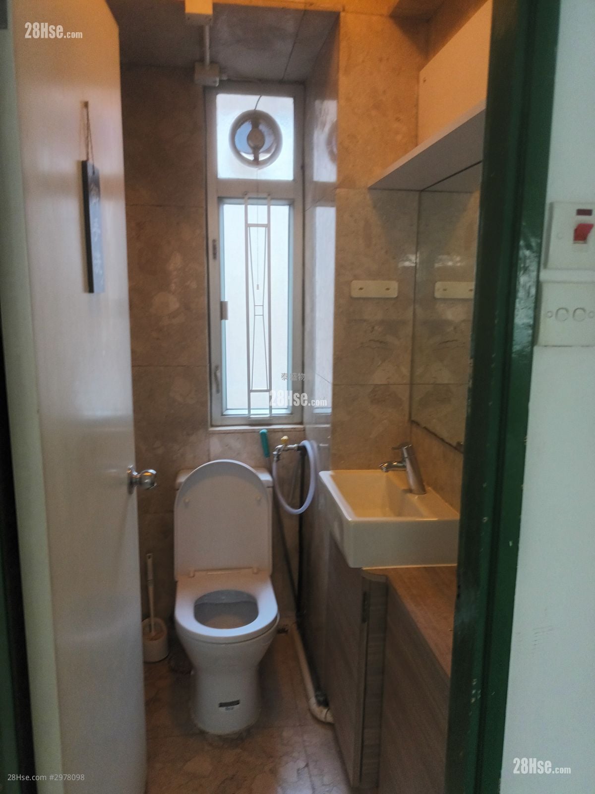 Hennessy Plaza        Rental