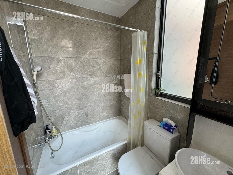 逸峯 售盘 4 房 , 4 浴室 1,097 平方尺