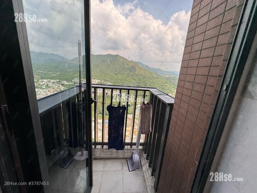 逸峯 售盘 4 房 , 4 浴室 1,097 平方尺