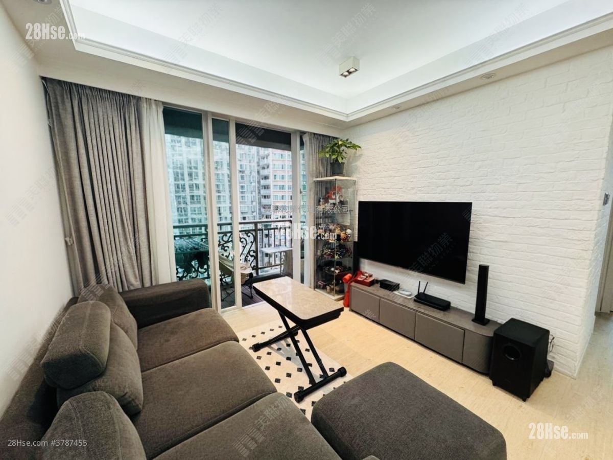 Metro Town Sell 2 Bedrooms 642 ft²