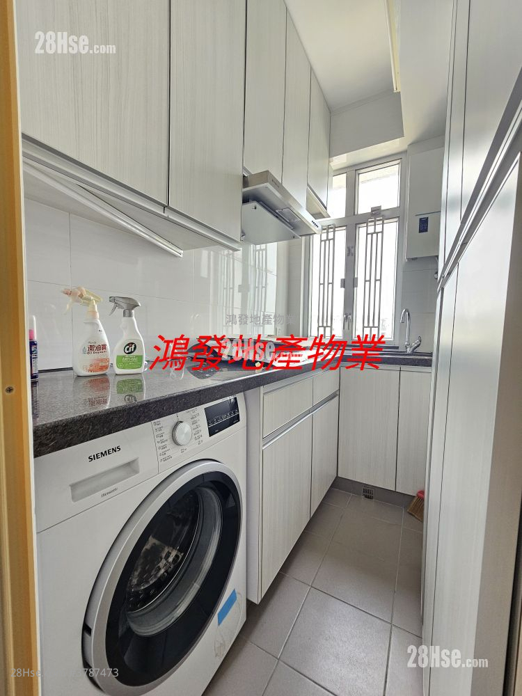 Ample Building Sell 2 Bedrooms , 1 Bathroom 410 ft²