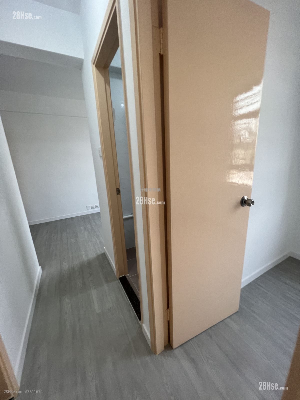 单幢楼房 租盘 2 房 , 1 浴室 290 平方尺