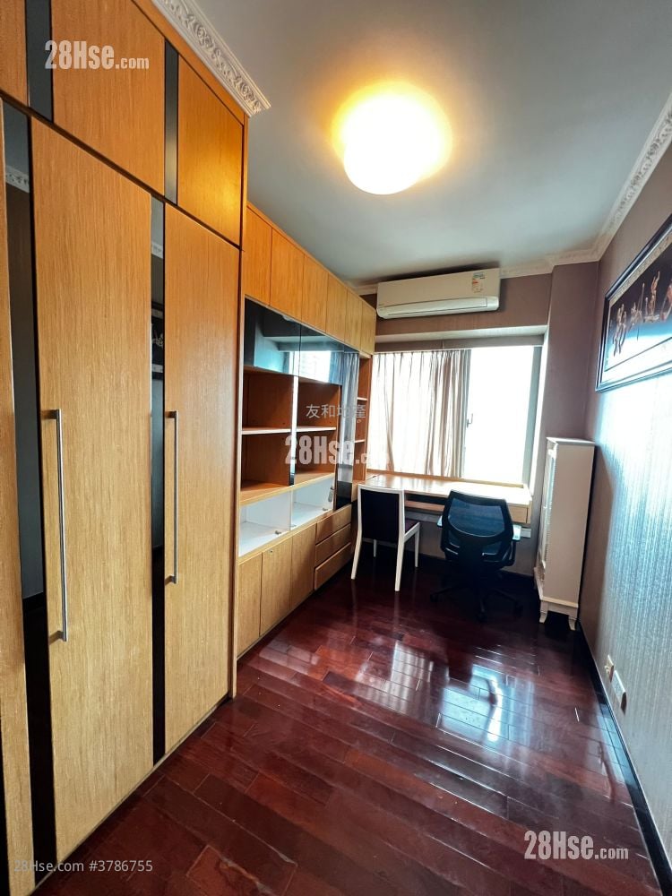 半山壹号 租盘 4 房 , 4 浴室 1,662 平方尺