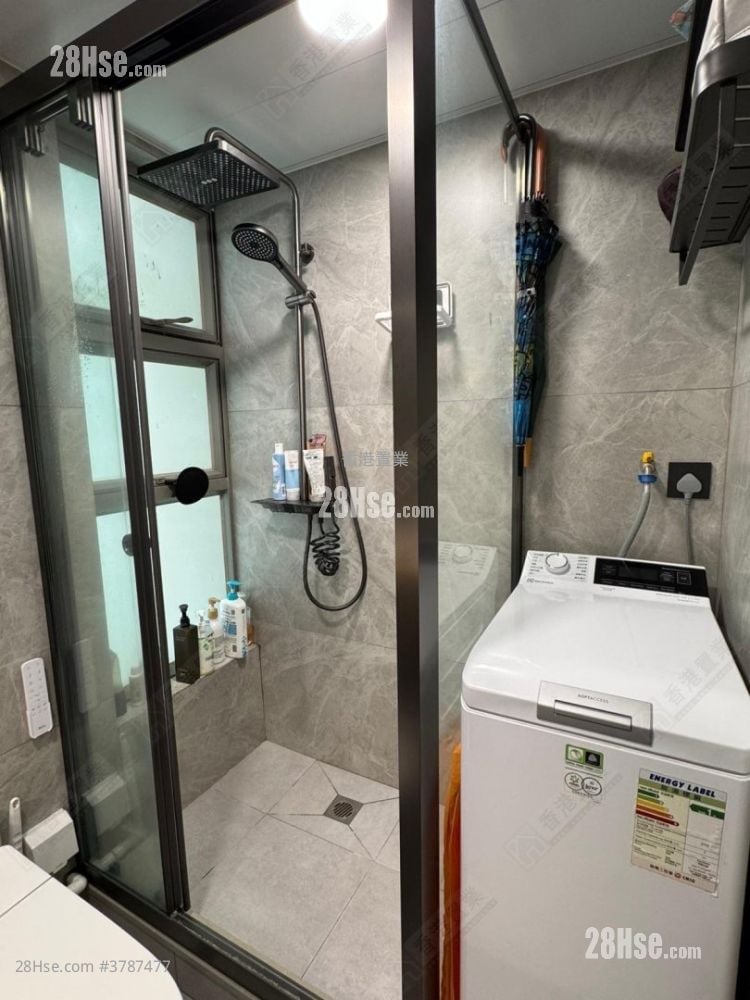 Hampton Place Sell 2 Bedrooms 463 ft²