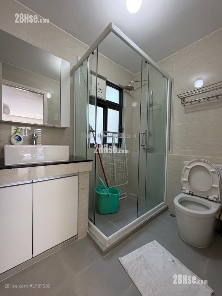 Village Rental 3 Bedrooms , 1 Bathroom 630 ft²