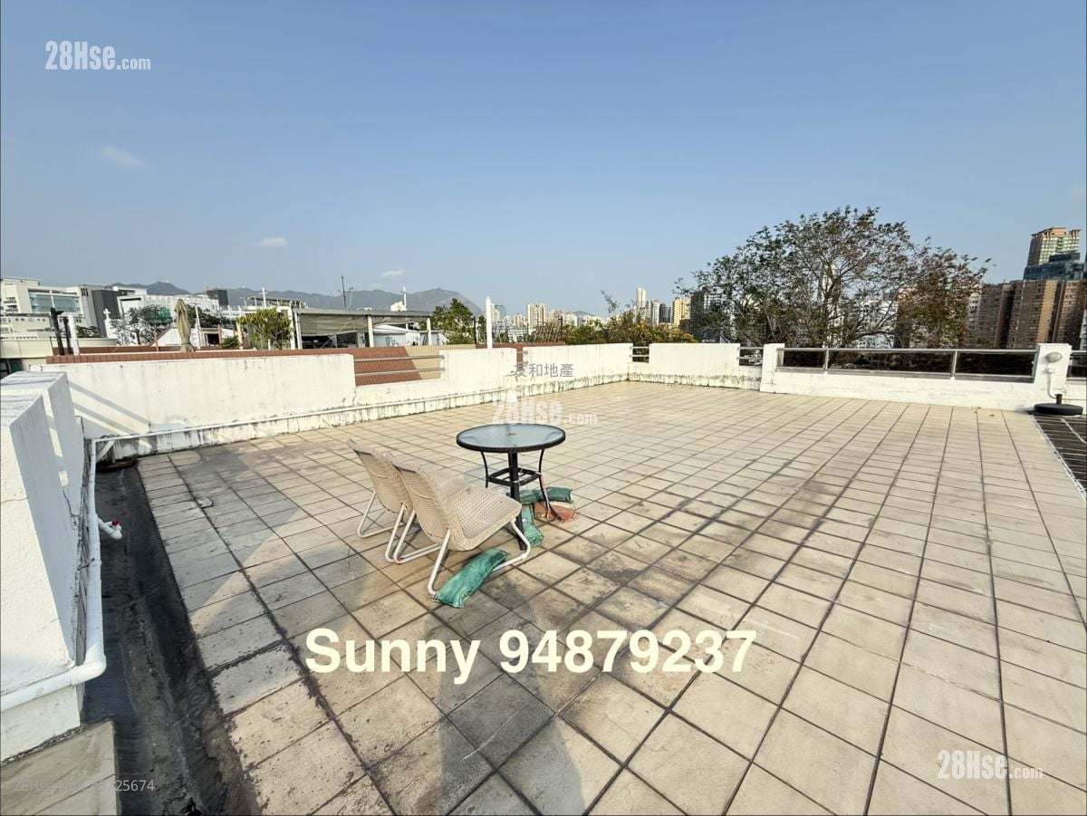 寿菊路10号 租盘 3 房 , 3 浴室 1,197 平方尺