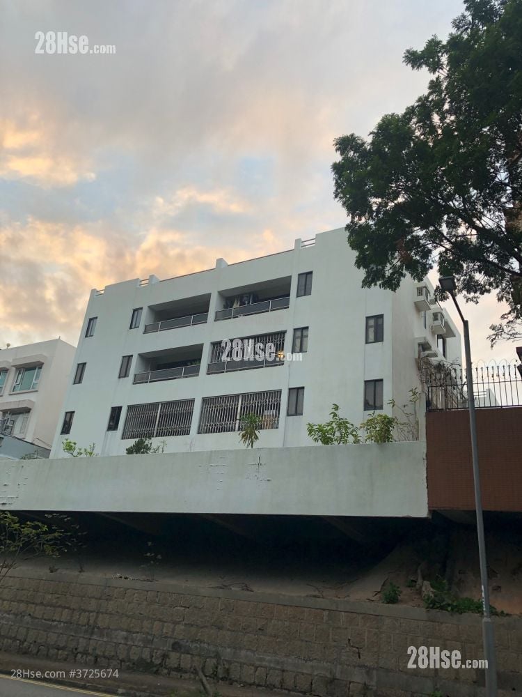 寿菊路10号 租盘 3 房 , 3 浴室 1,197 平方尺