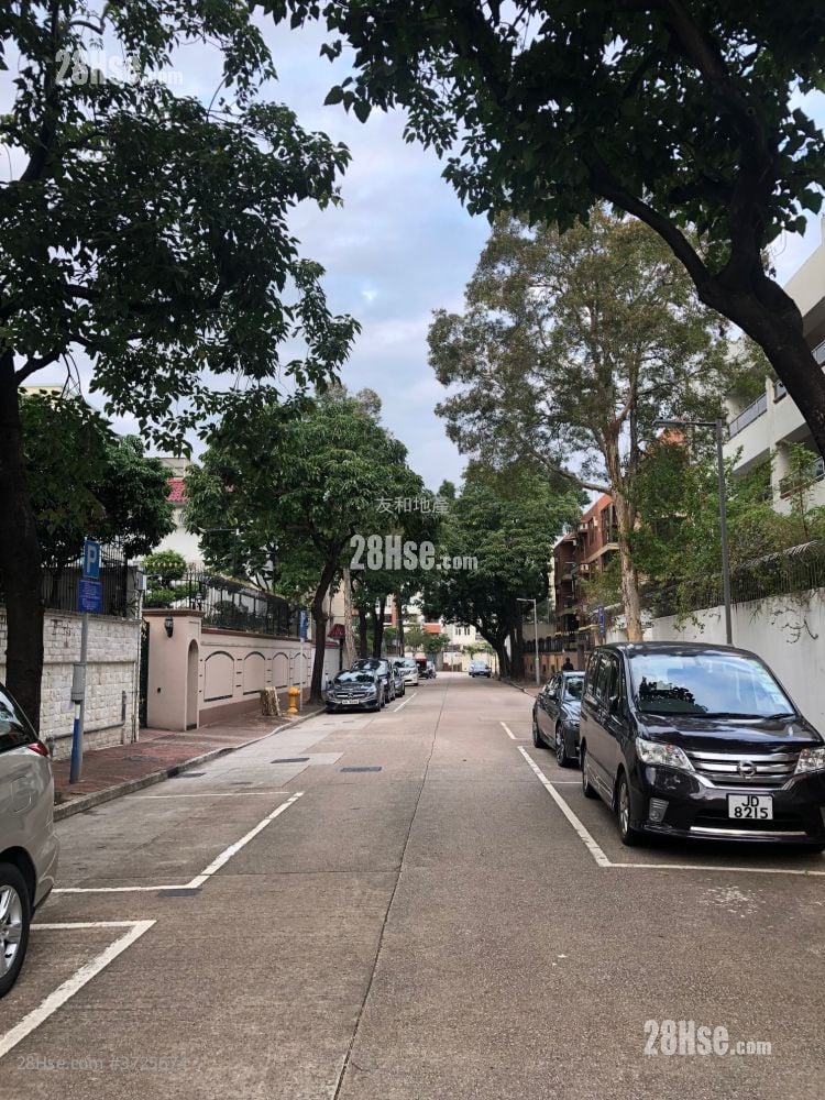 寿菊路10号 租盘 3 房 , 3 浴室 1,197 平方尺