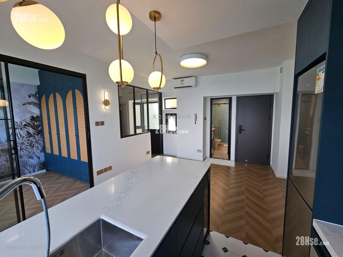 卿旺大廈 售盤 2 房 , 1 浴室 389 平方呎