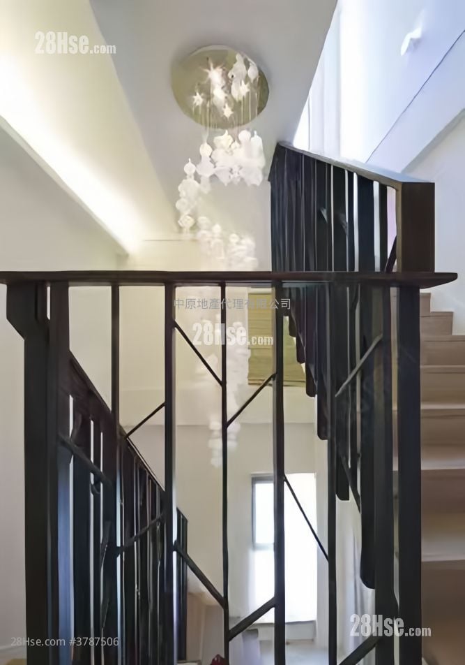 翠峰 售盘 3 房 , 4 浴室