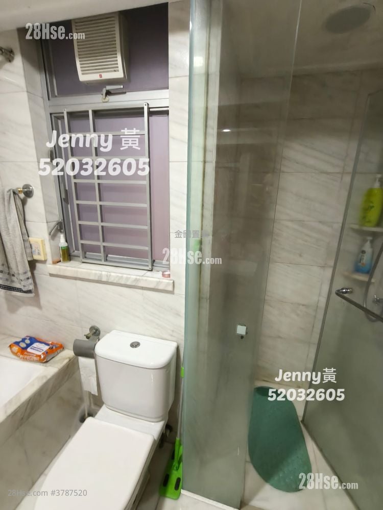 The Waterfront Sell 3 Bedrooms , 2 Bathrooms 939 ft²