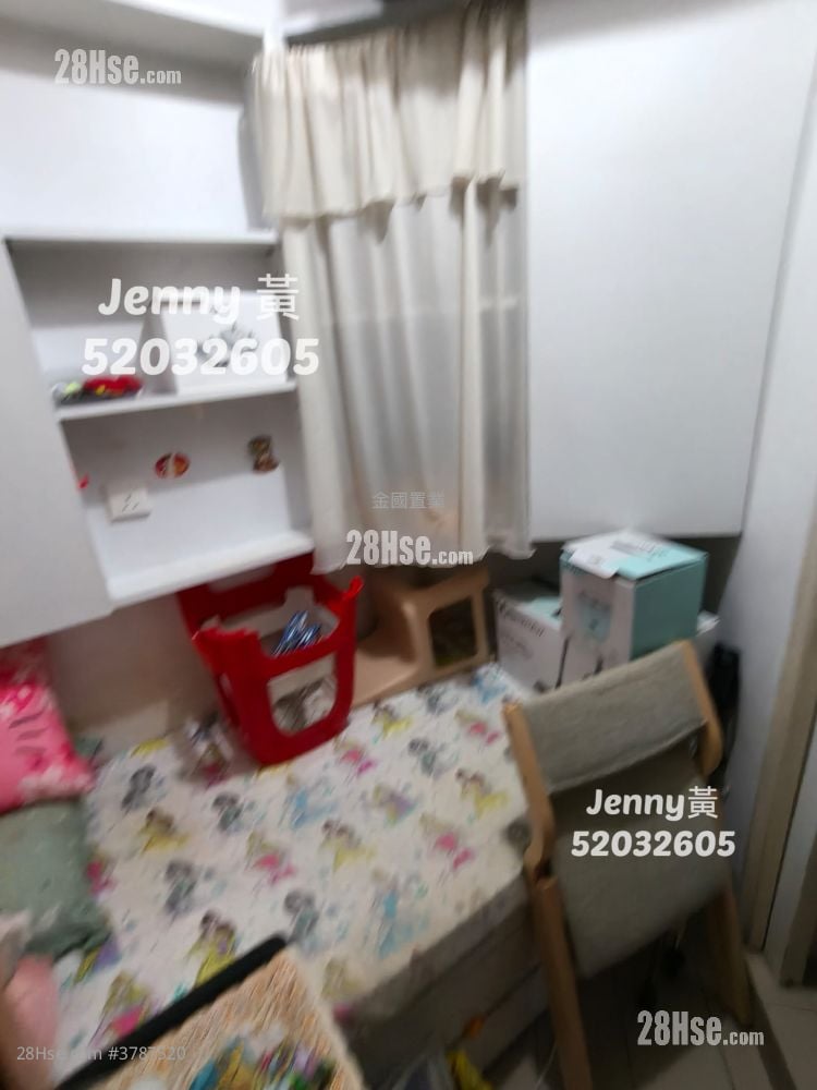 The Waterfront Sell 3 Bedrooms , 2 Bathrooms 939 ft²