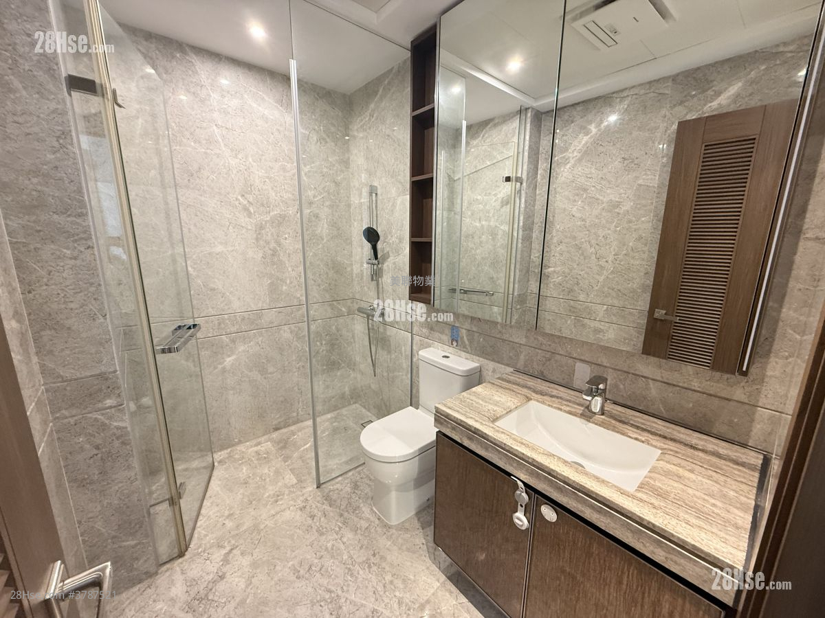 Aurora Rental 3 Bedrooms , 2 Bathrooms 985 ft²