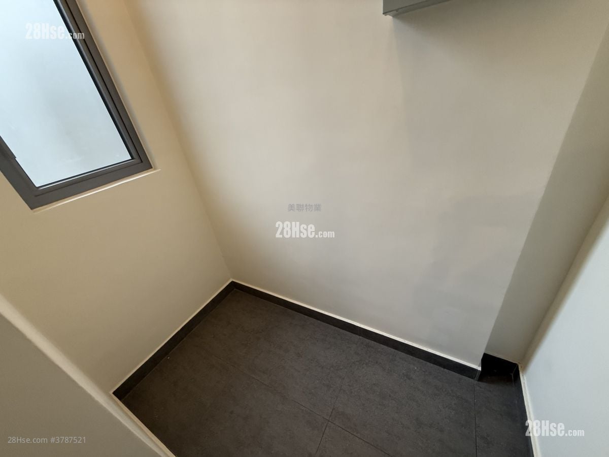 Aurora Rental 3 Bedrooms , 2 Bathrooms 985 ft²