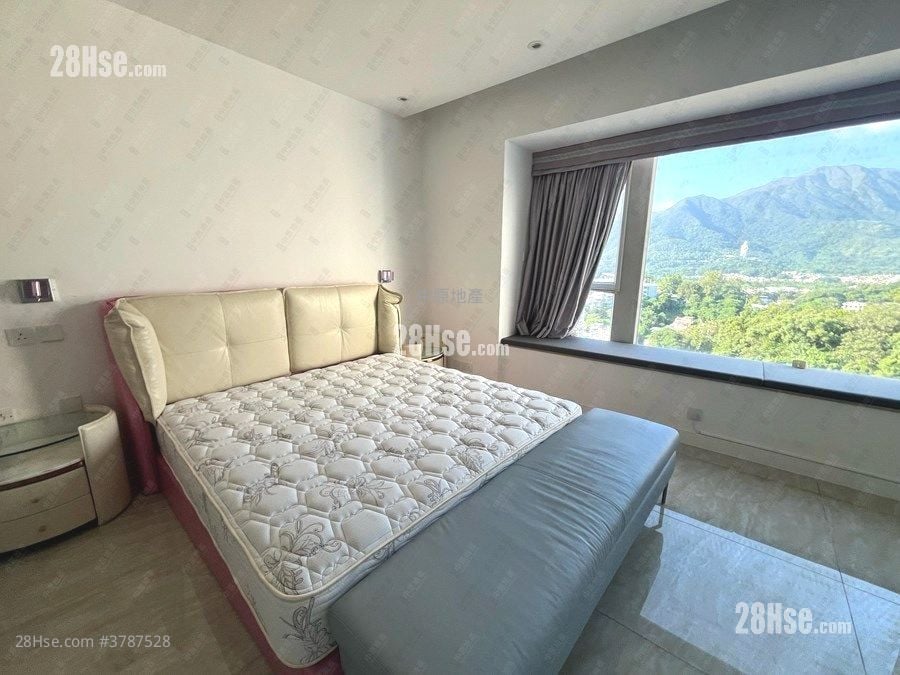 比华利山别墅 售盘 5+ 房 , 3 浴室 1,902 平方尺