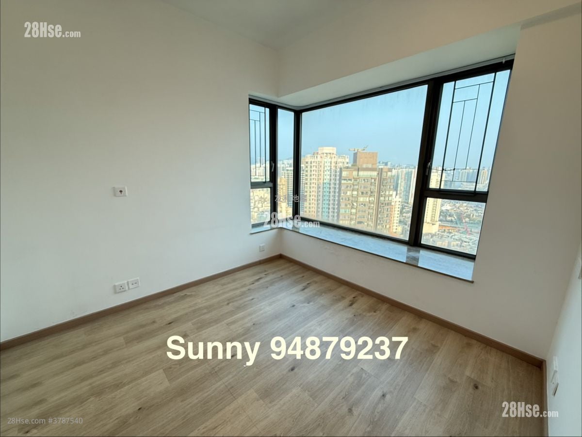 The Bloomsville Sell 3 Bedrooms , 2 Bathrooms 704 ft²