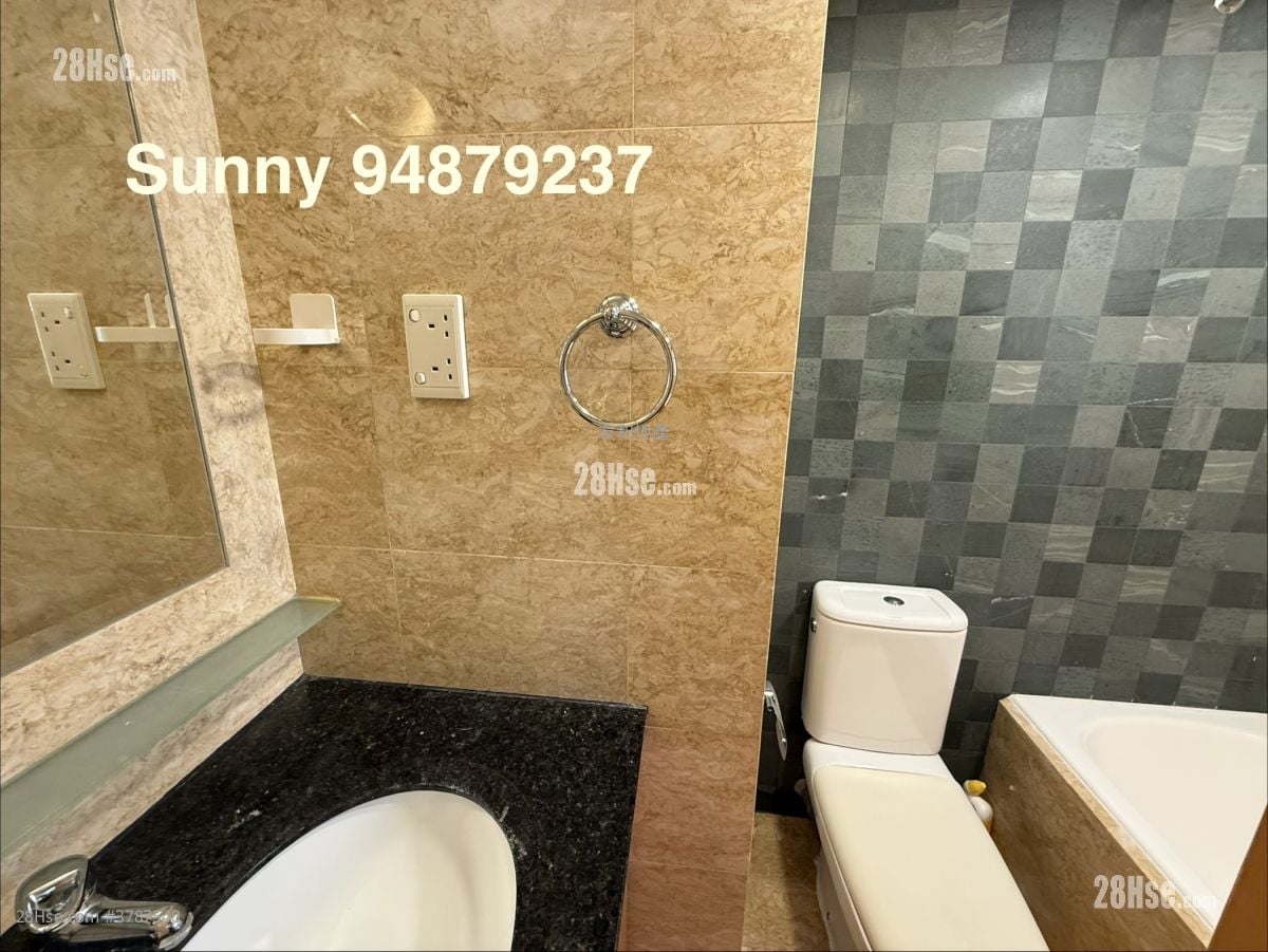 The Bloomsville Sell 3 Bedrooms , 2 Bathrooms 704 ft²