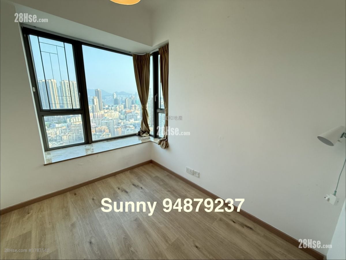 The Bloomsville Sell 3 Bedrooms , 2 Bathrooms 704 ft²