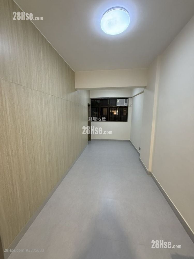 Diamond Building Rental 2 Bedrooms , 1 Bathroom 420 ft²