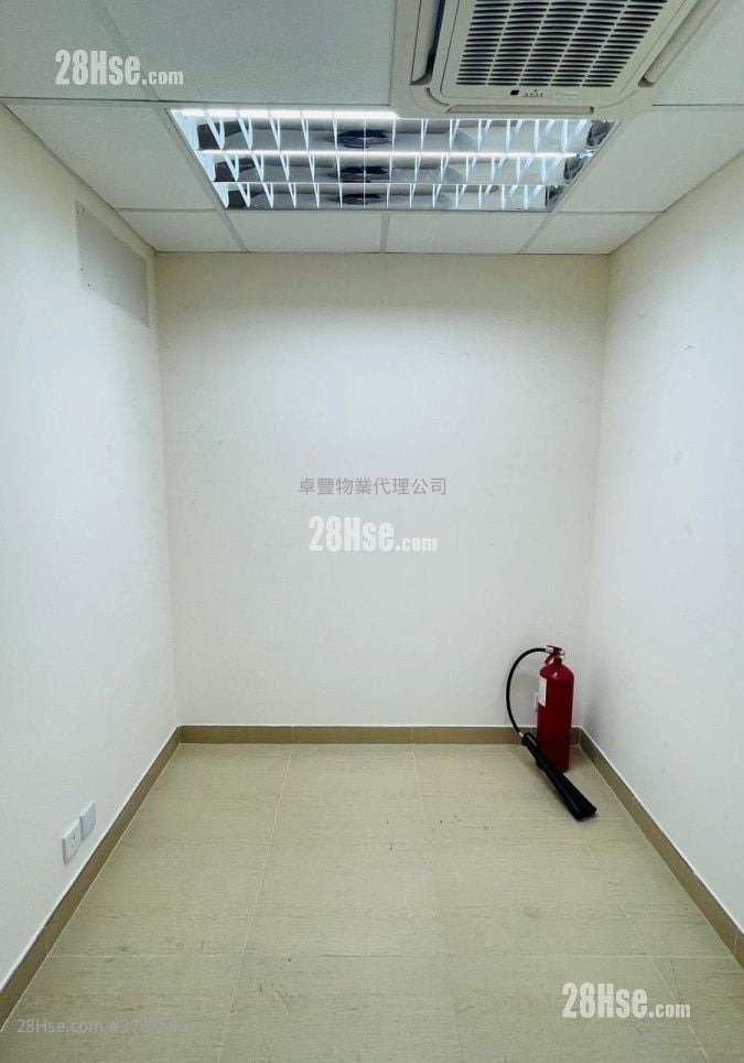 Luen Hing Factory Building Sell Studio 80 ft²