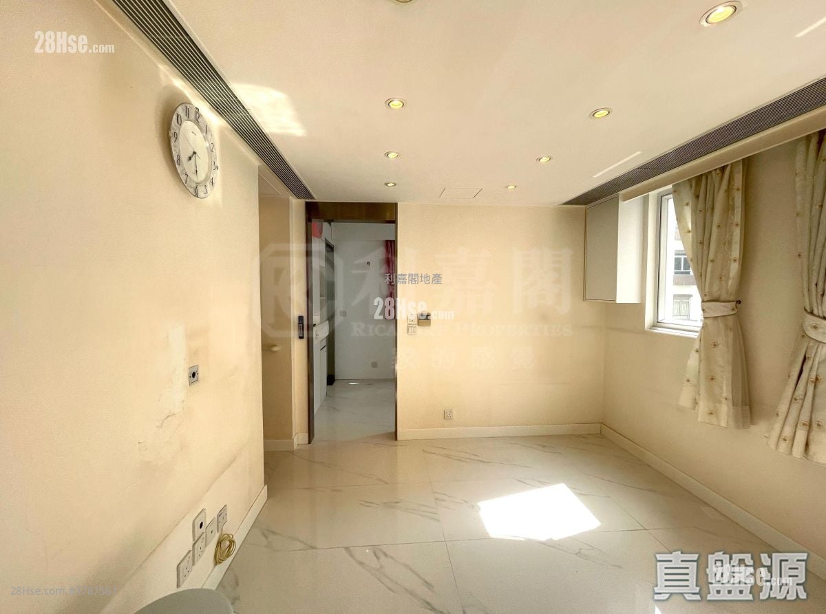 Healthy Gardens Sell 2 Bedrooms , 1 Bathroom 456 ft²