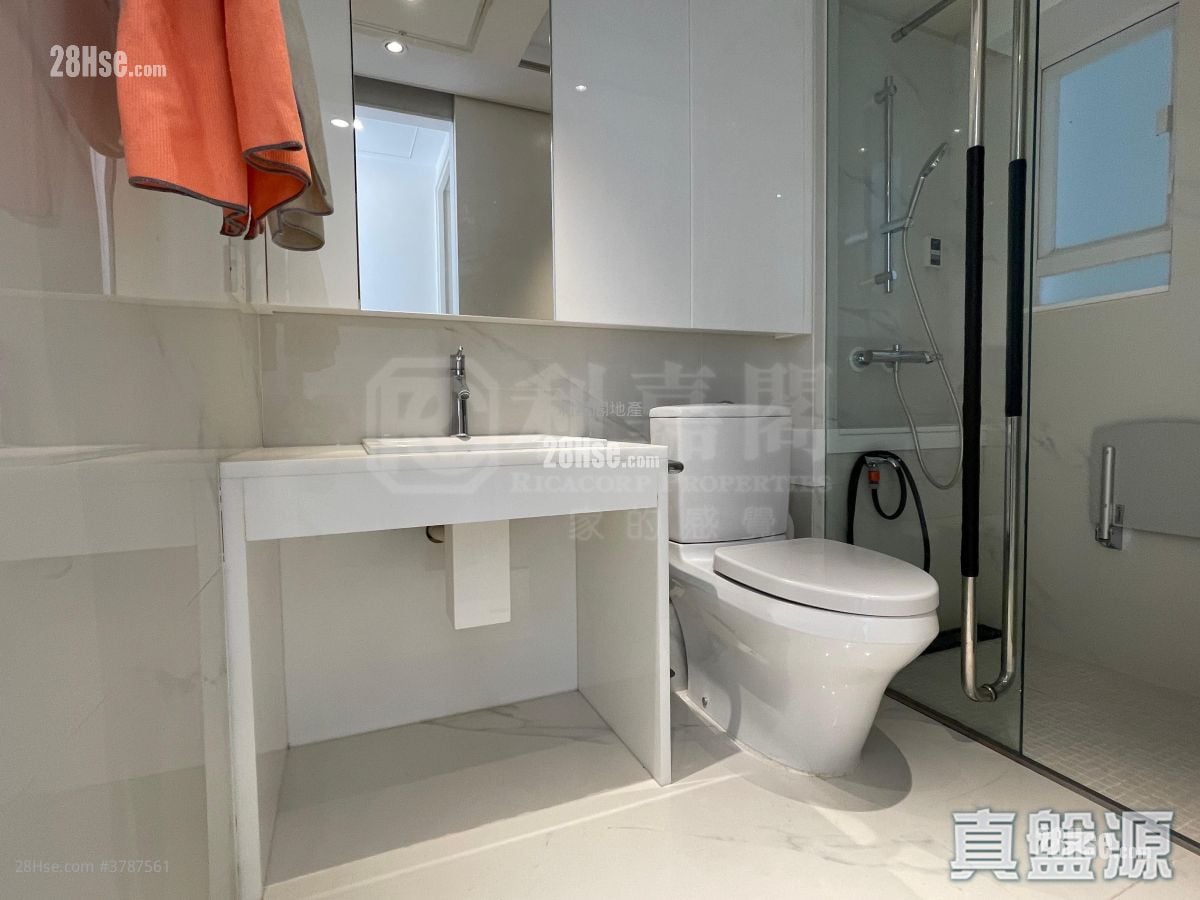 Healthy Gardens Sell 2 Bedrooms , 1 Bathroom 456 ft²