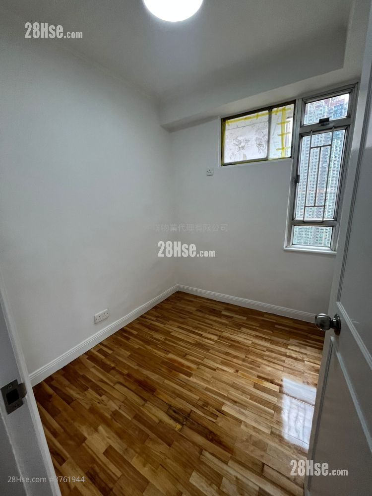 云叠花园 售盘 593 平方尺