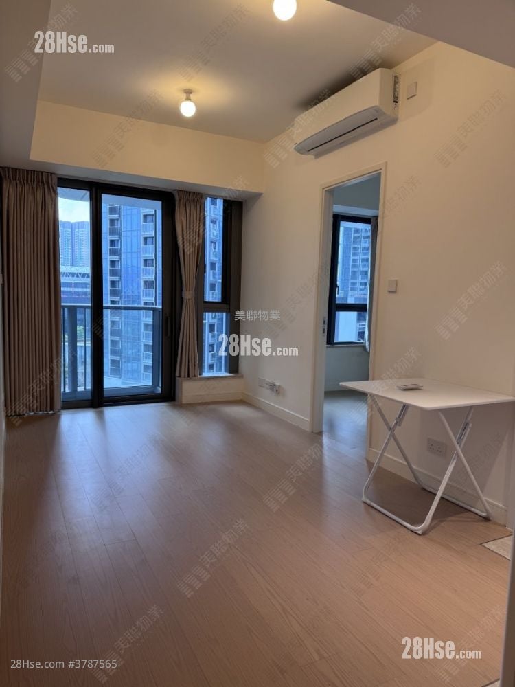Monaco One Rental 326 ft²