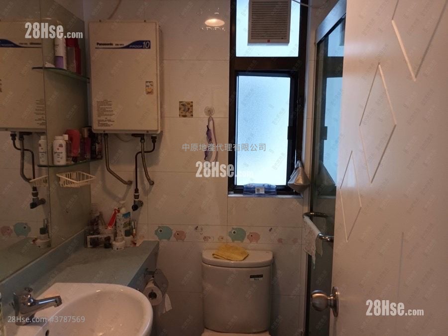 Heng Fa Chuen Sell 2 Bedrooms , 1 Bathroom 499 ft²