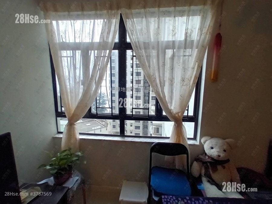 Heng Fa Chuen Sell 2 Bedrooms , 1 Bathroom 499 ft²