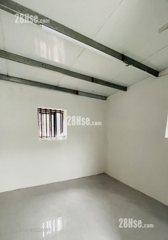 Village Rental Studio , 1 Bathroom 180 ft²