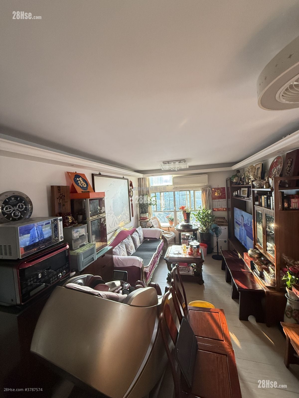 Kwai Chun Court Sell 3 Bedrooms , 1 Bathroom 645 ft²