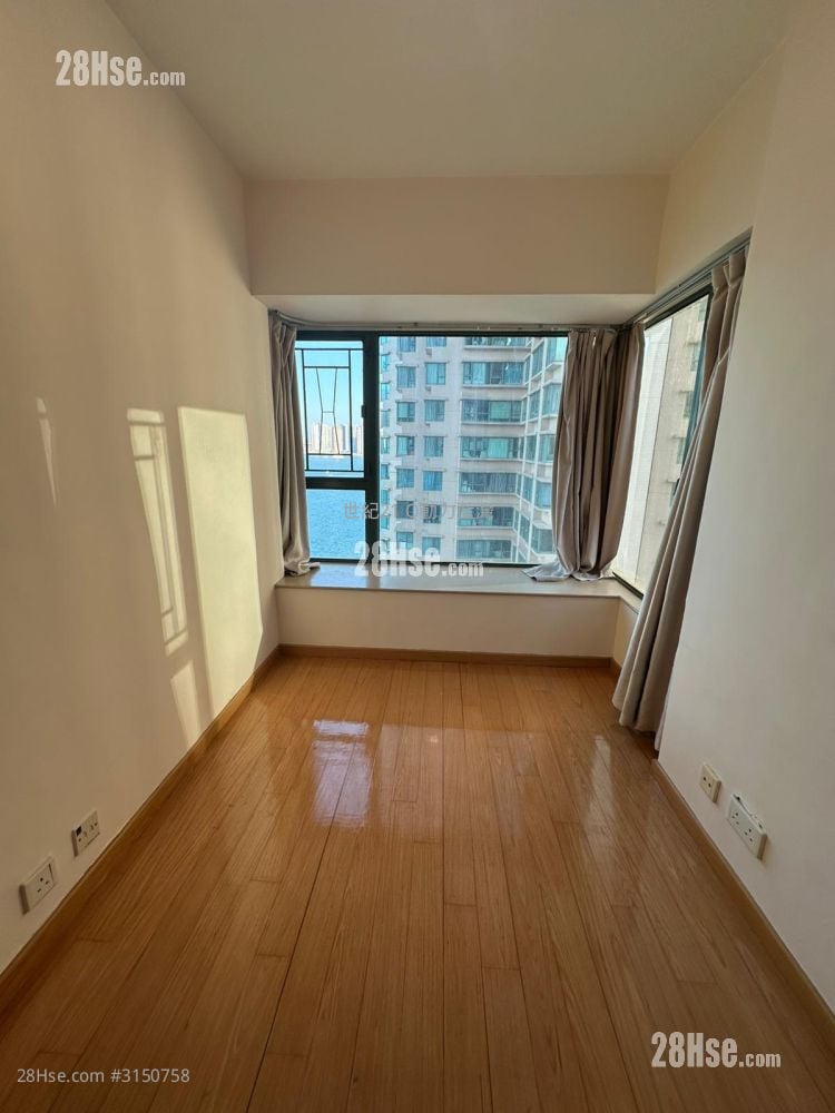 Island Resort Sell 2 Bedrooms , 1 Bathroom 451 ft²